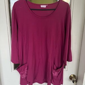 Women's cotton sz L Scalloped Hem hibiscus print Pocket Tunic Top in Berry